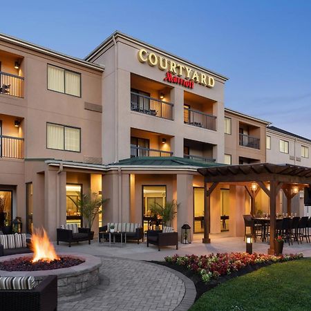 Courtyard Greenville Exterior foto