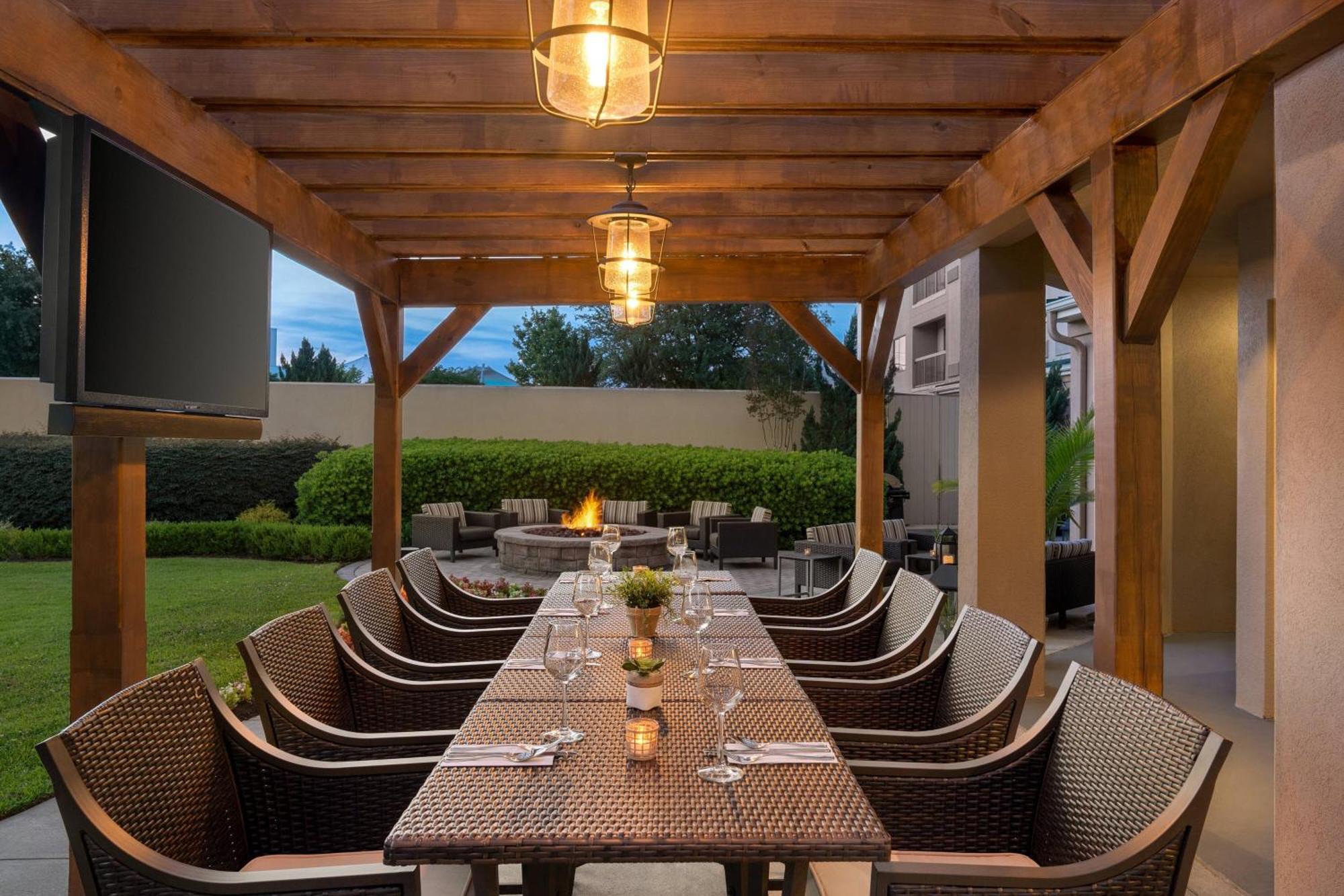 Courtyard Greenville Exterior foto